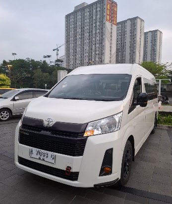Hiace Commuter
